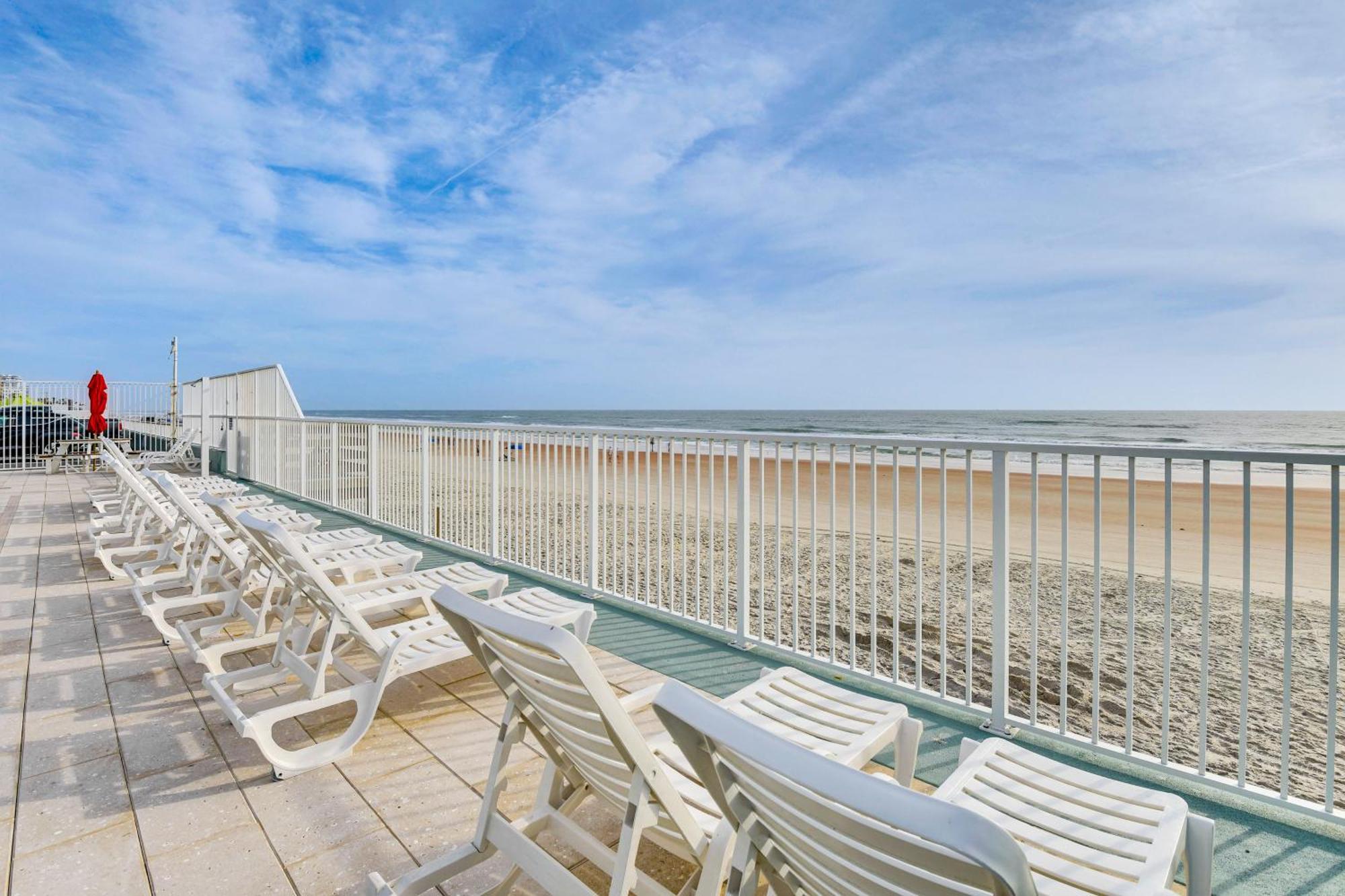 Updated Daytona Beach Oceanfront Studio! ภายนอก รูปภาพ